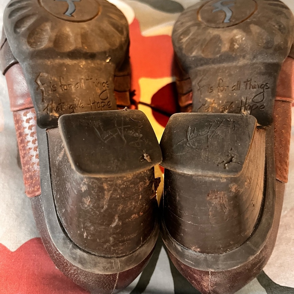 Brown and tan John Fluevog shoes, size 8. Good used condition pls see all photos - Picture 7 of 10